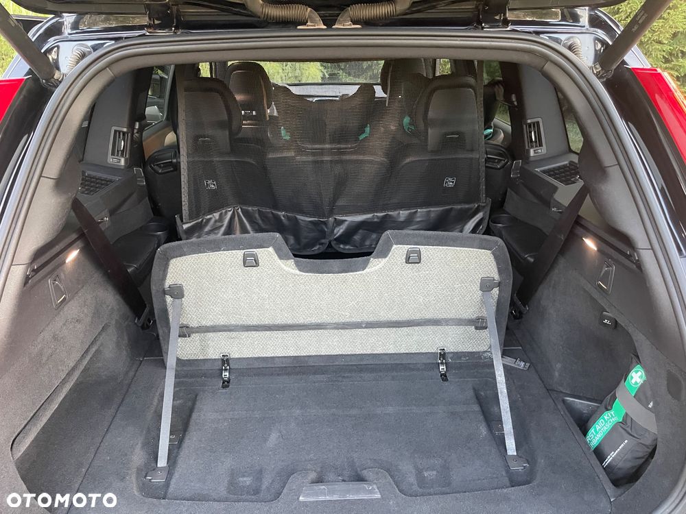 Volvo XC 90 T8 AWD Plug-In Hybrid R-Design 7os - 15