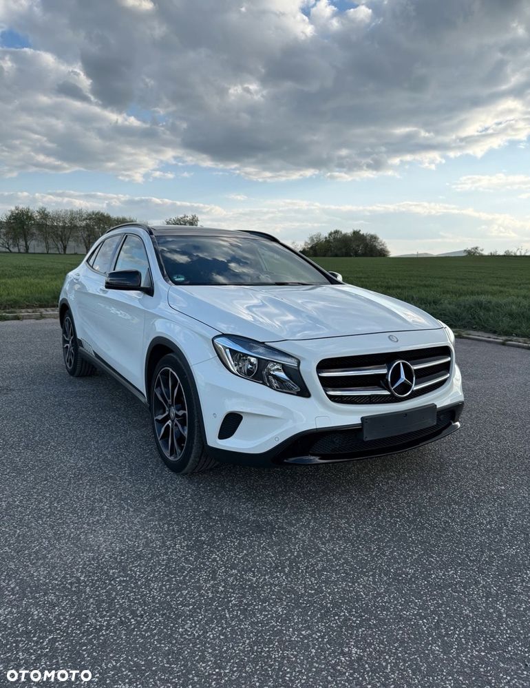 Mercedes-Benz GLA 250 4-Matic - 2