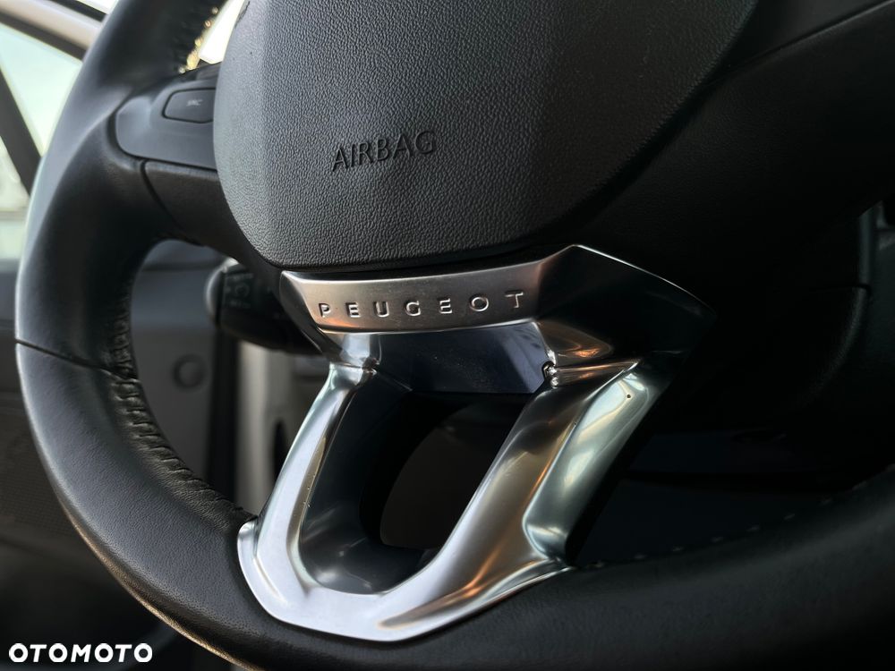 Peugeot 2008 1.4 HDi Active - 9