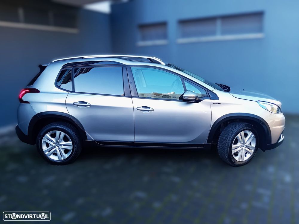Peugeot 2008 PureTech 130 Stop&Start EAT6 Signature - 9