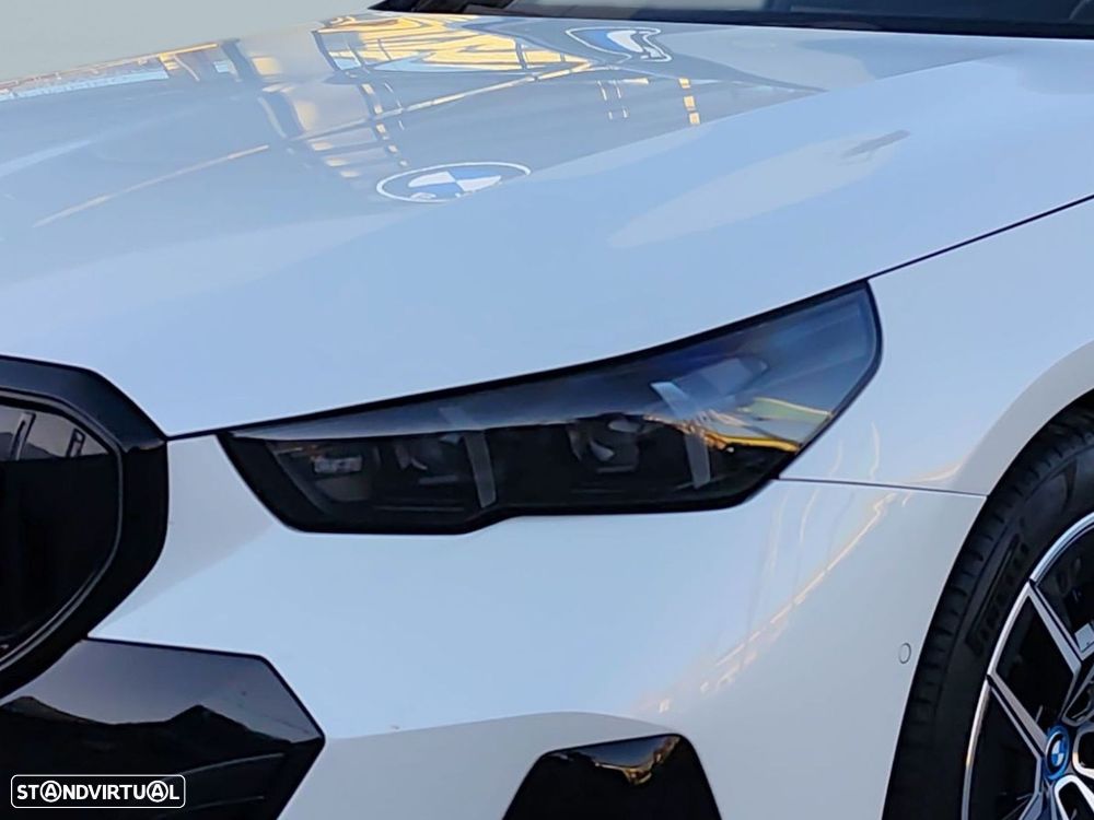 BMW i5 eDrive40 Pack Desportivo M Pro - 3