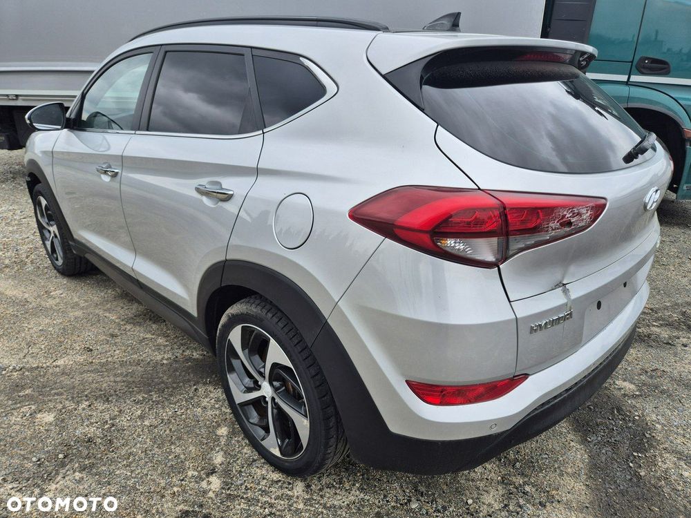 Hyundai Tucson - 4