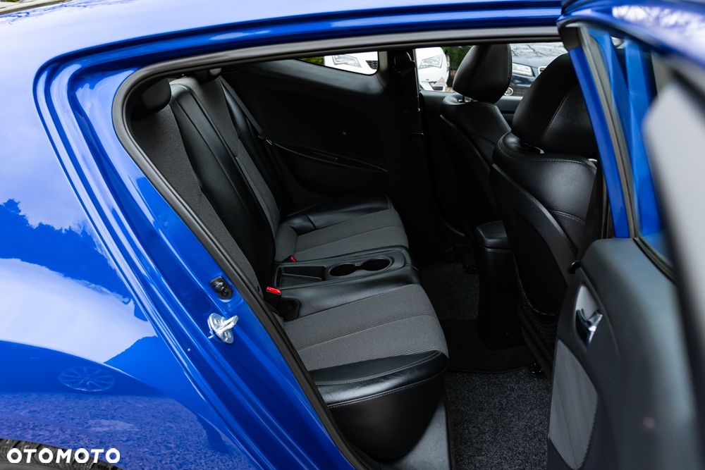 Hyundai Veloster 1.6 Premium - 30