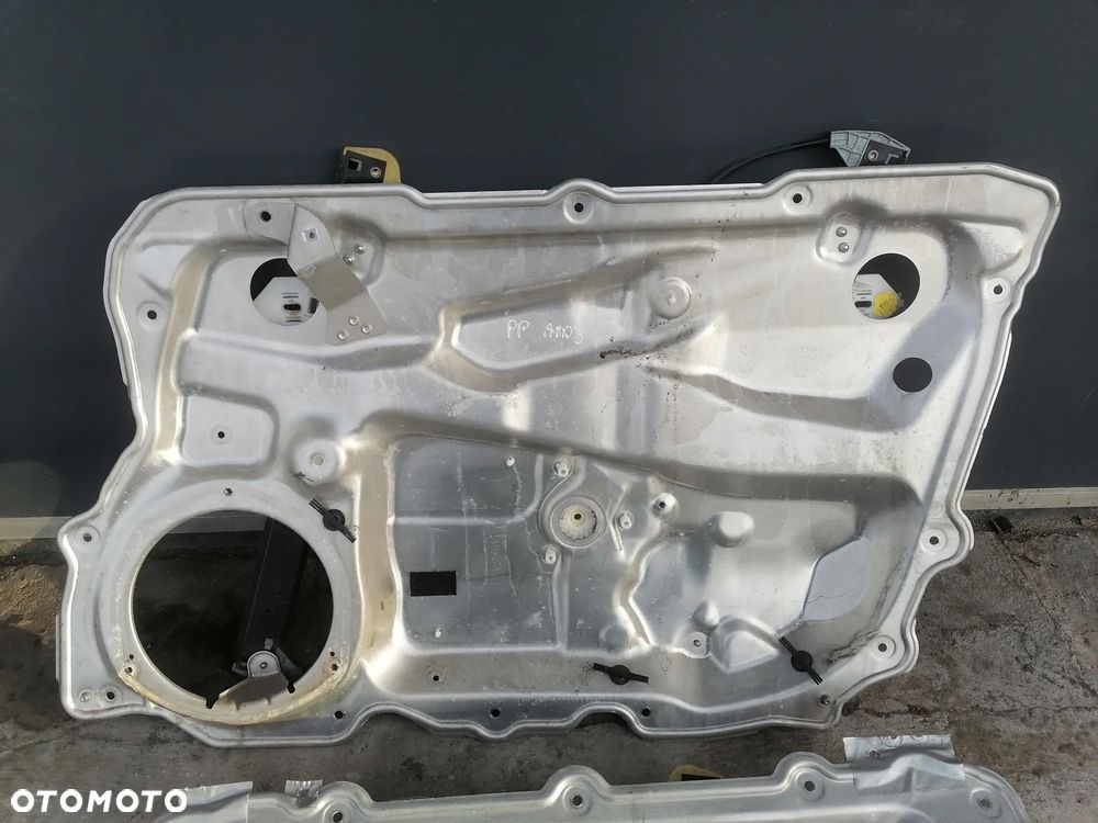 Mechanizm Podnośnik Szyby Prawy Przód Audi A8 D3