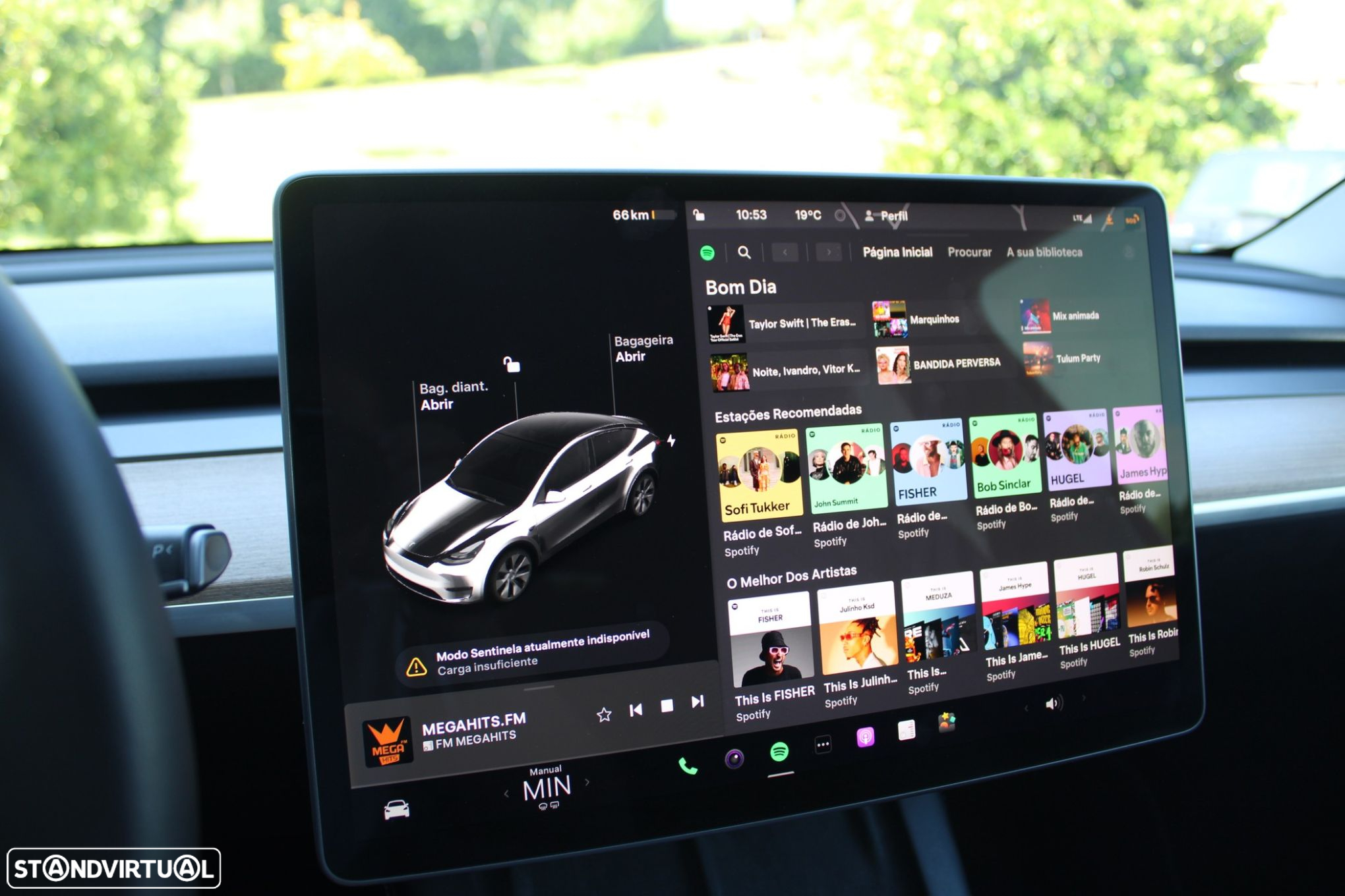 Tesla Model Y Long Range Dual Motor AWD - 14