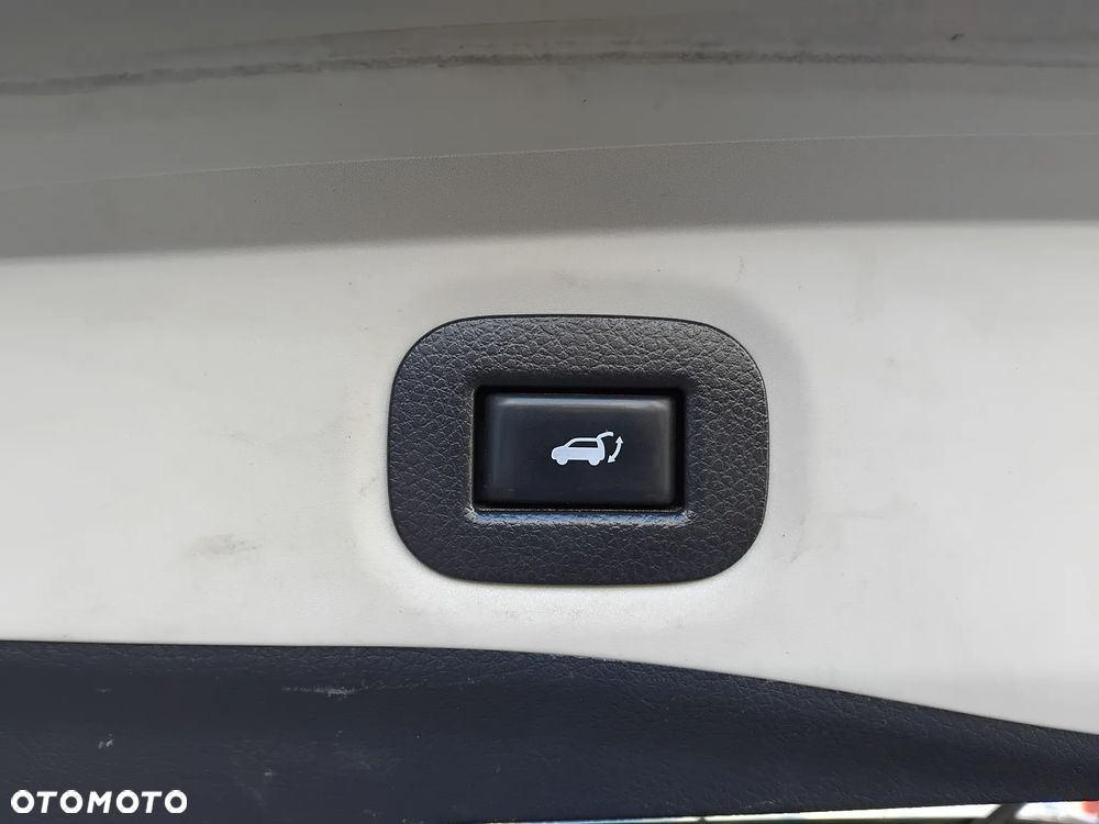 Nissan X-Trail 1.6 DIG-T N-Connecta 2WD - 24