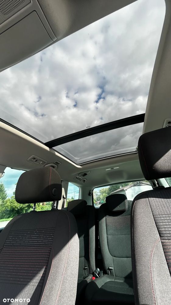 Volkswagen Sharan - 23