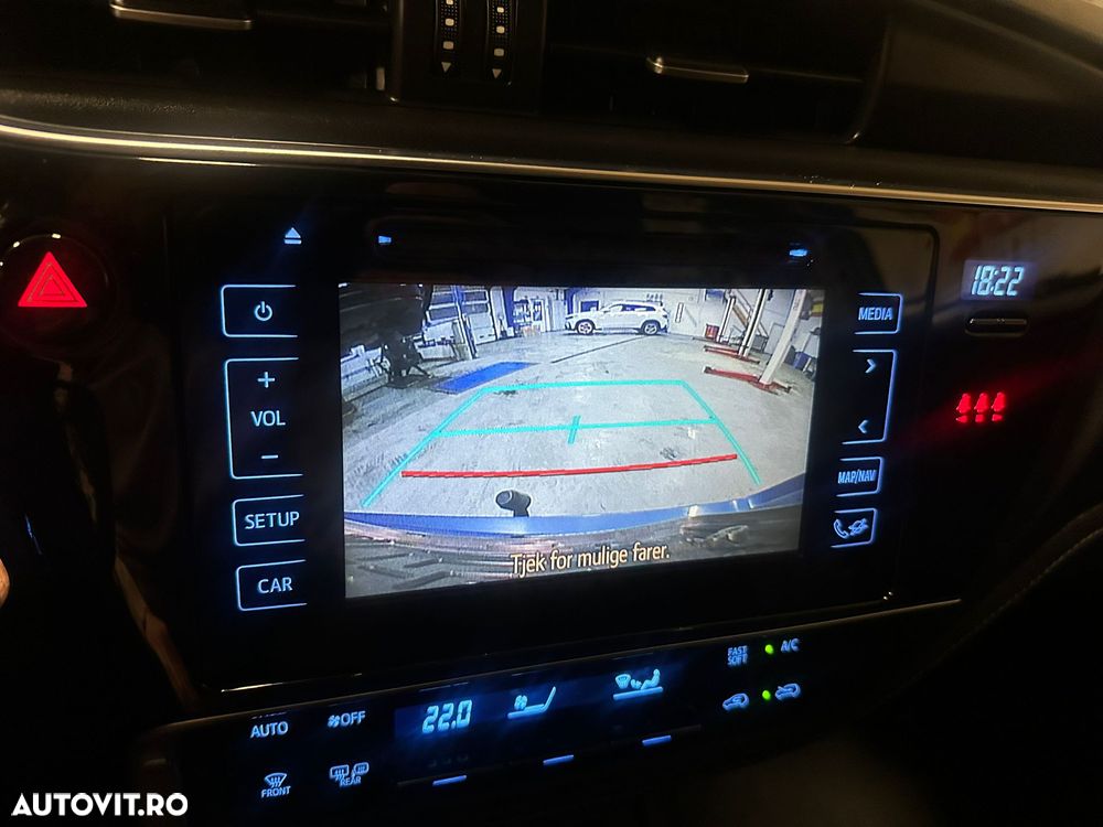 Toyota Auris 1.8 VVT-i Hybrid Automatik Touring Sports Edition - 8