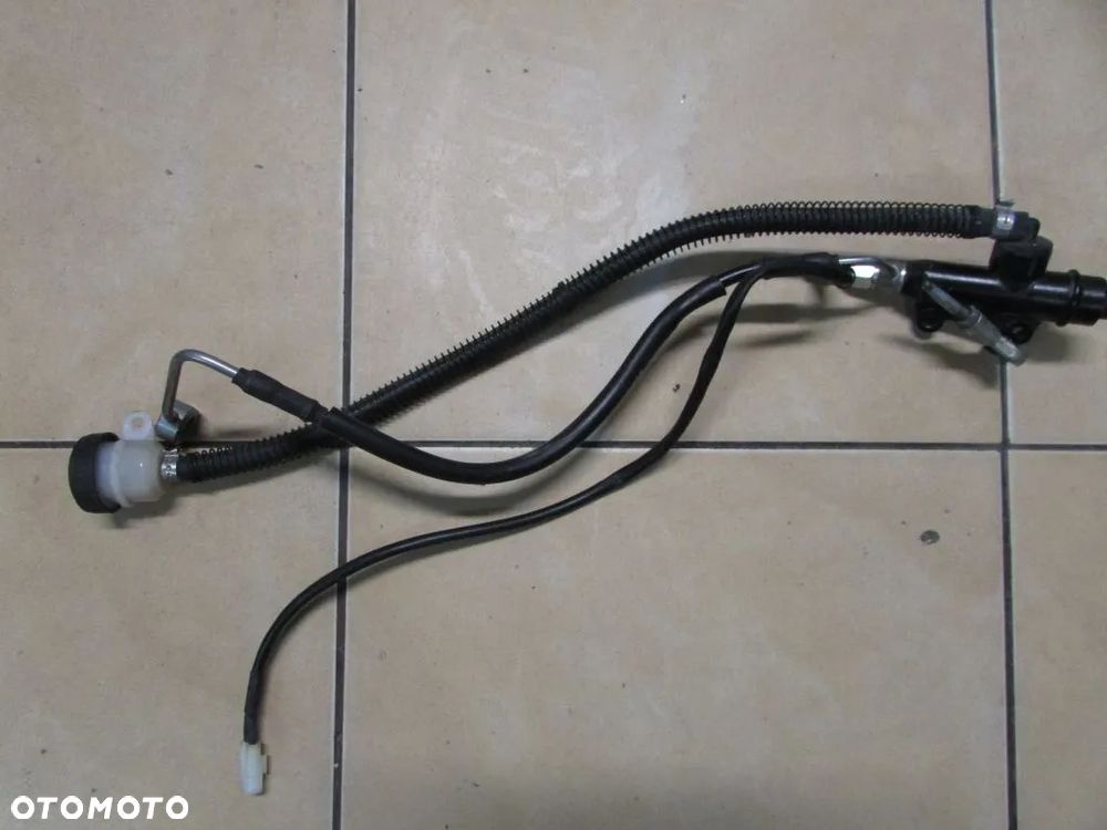 Benelli TRK 502X pompa hamulcowa tył - 2