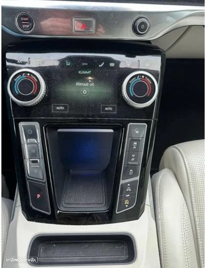 Jaguar I-Pace EV400 AWD First Edition - 8