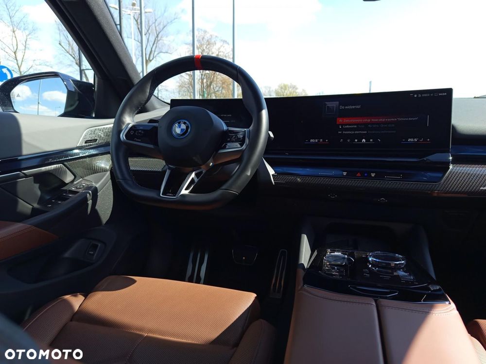 BMW i5 - 14