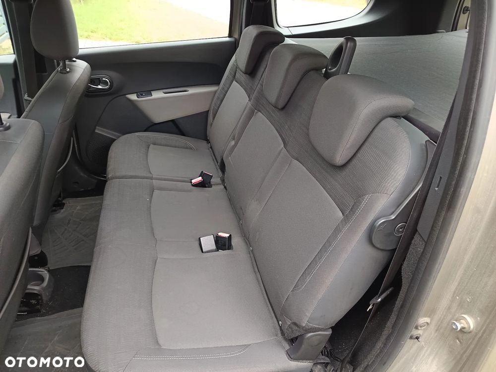 Dacia Lodgy 1.5 dCi Laureate - 8