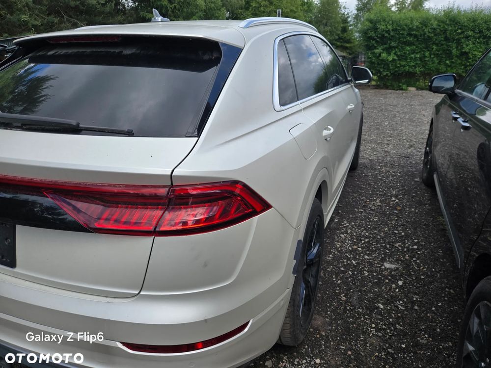 Audi Q8 55 TFSI quattro tiptronic competition plus - 4