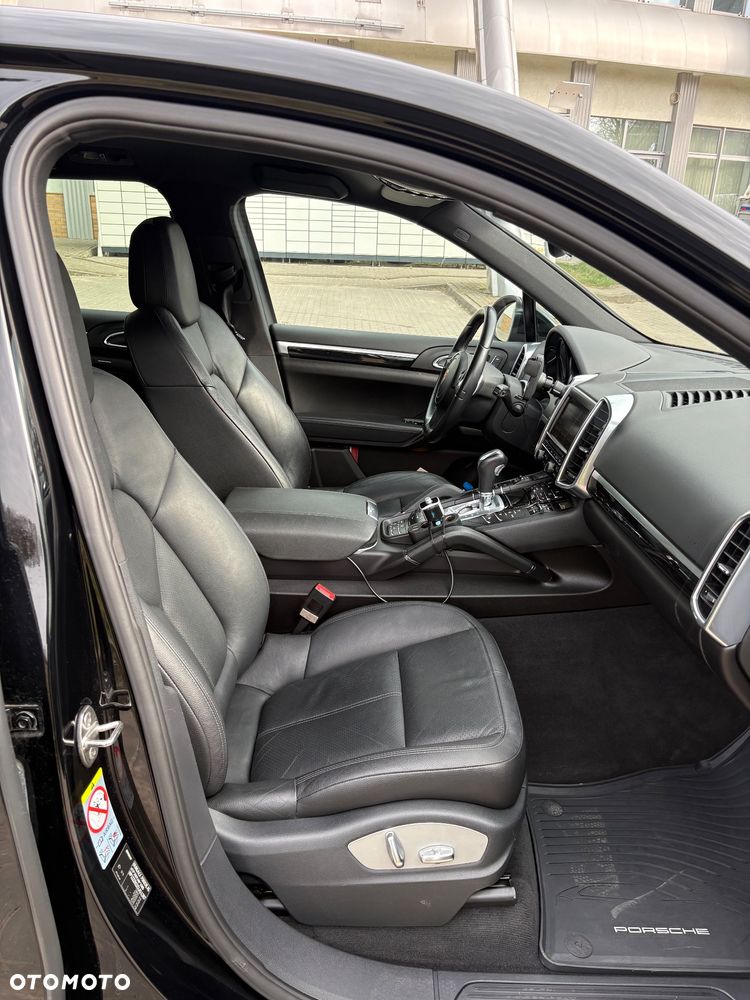 Porsche Cayenne - 17