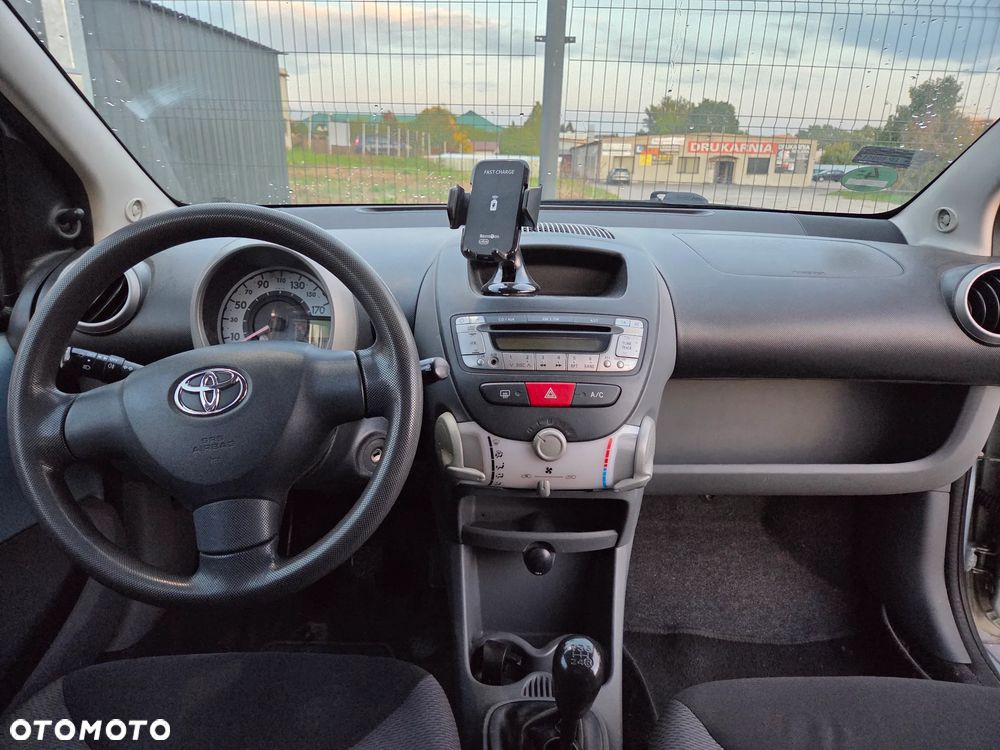 Toyota Aygo - 13
