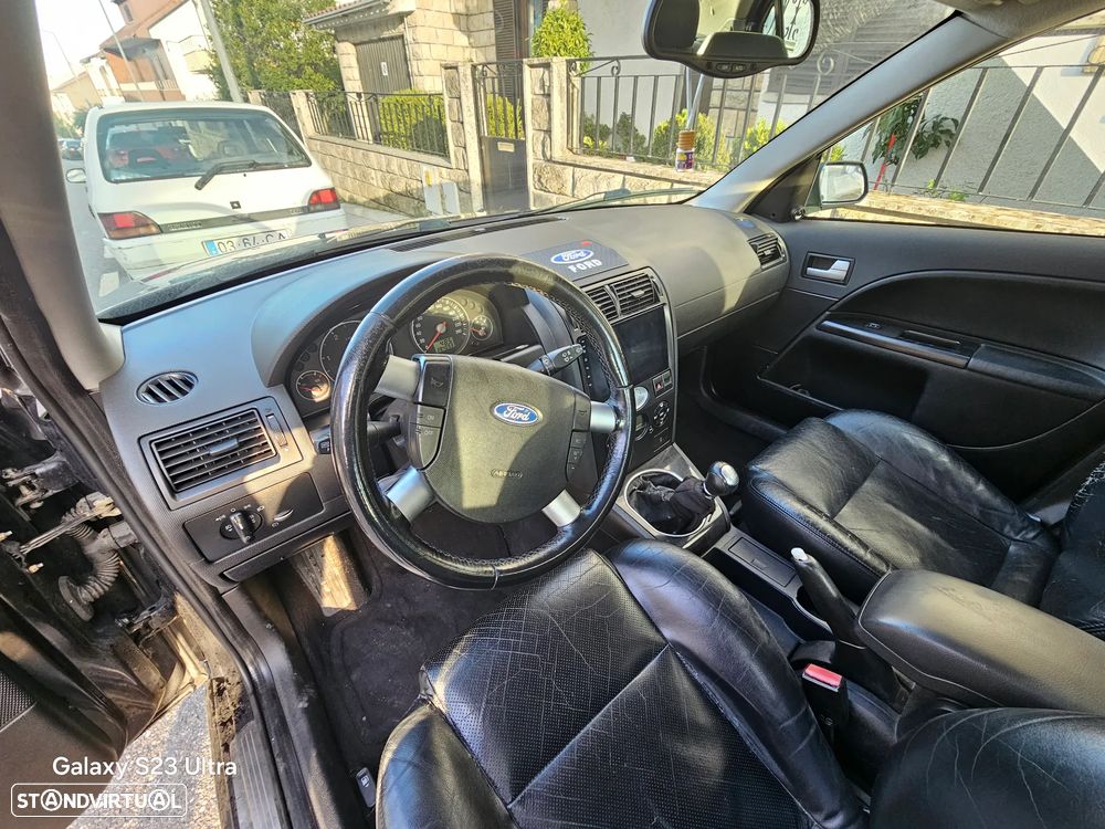 Ford Mondeo 2.0 TDCi Ghia - 9