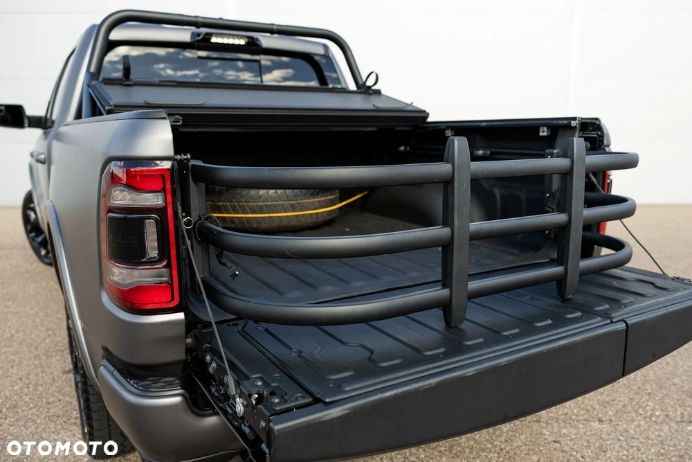 RAM 1500 5.7 eTorque Crew Cab Shortbed Limited Black - 16