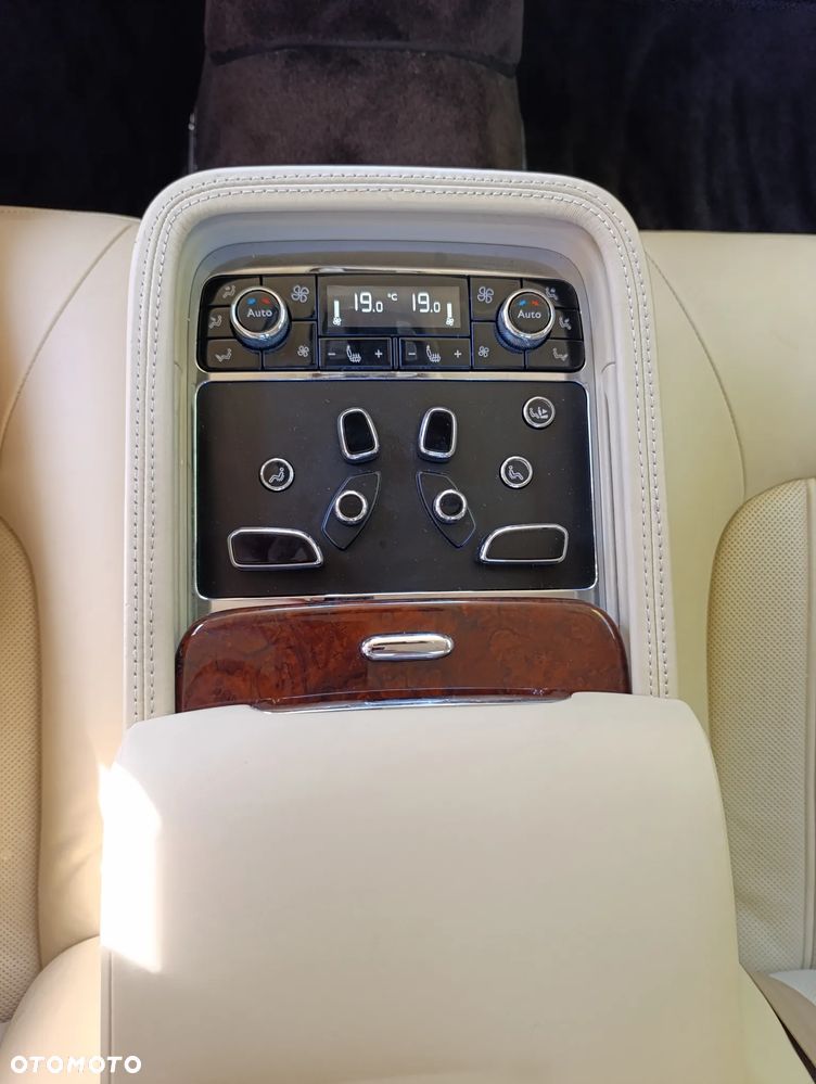 Bentley Mulsanne - 21