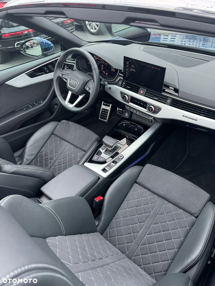 Audi A5 Cabrio 45 TFSI quattro S tronic S line - 13