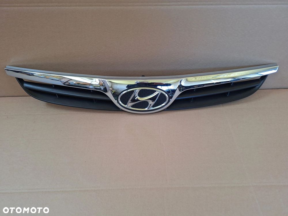 HYUNDAI i20 I GRILL ATRAPA+ KRATKA ŚRODKOWA W ZDERZAK PRZÓD 86561-J1000 86351-1J000 - 4