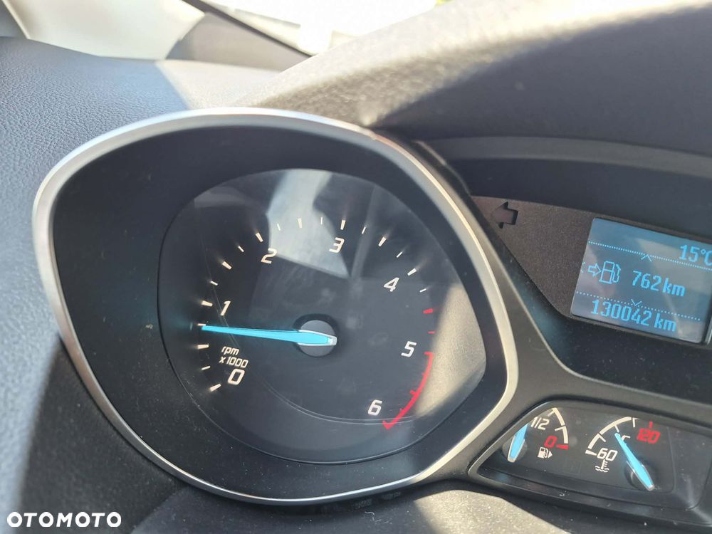 Ford Kuga - 16
