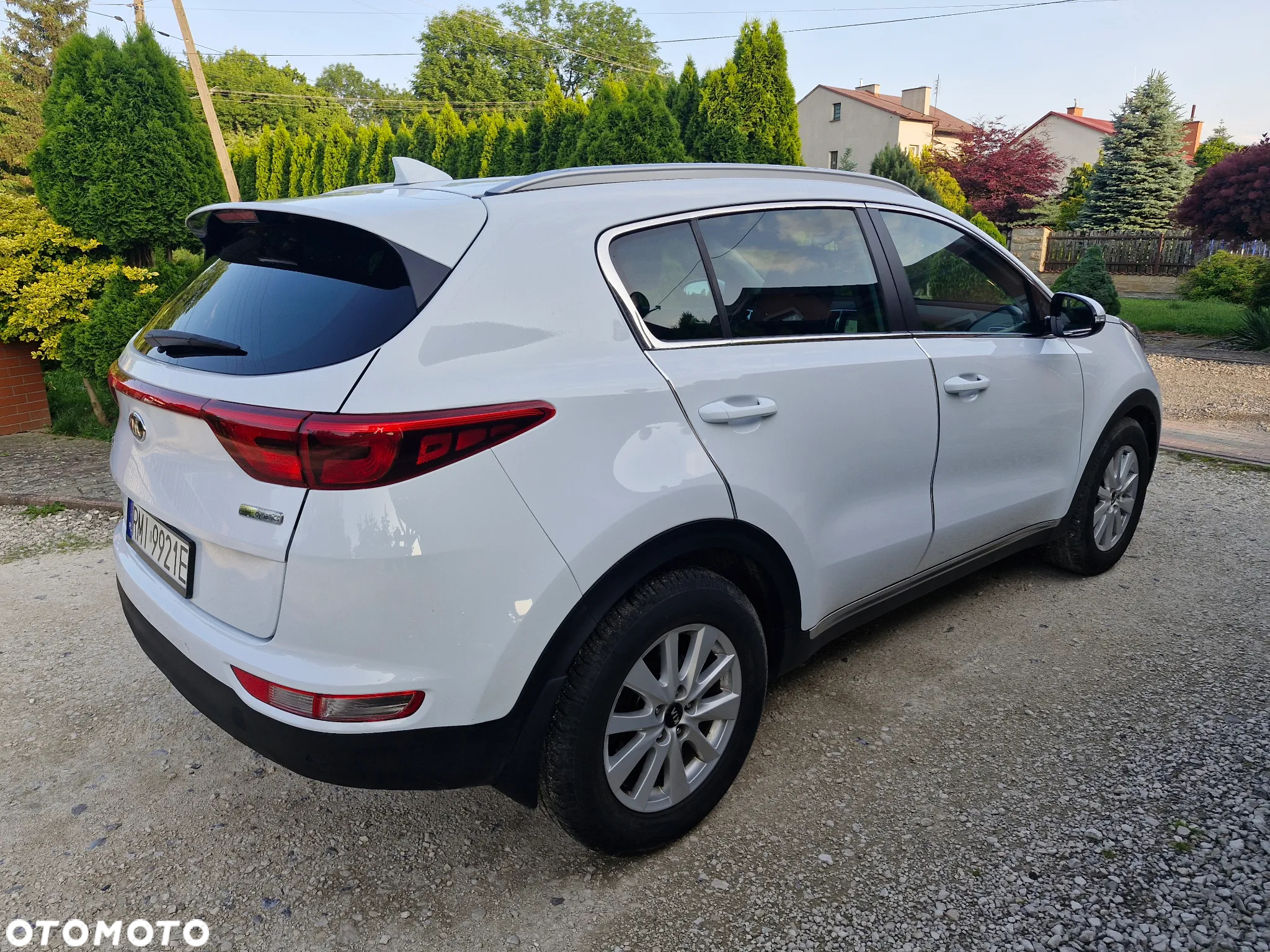 Kia Sportage 1.7 CRDI Business Line 2WD DCT - 4