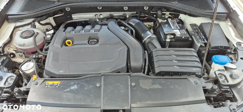Volkswagen T-Roc - 9