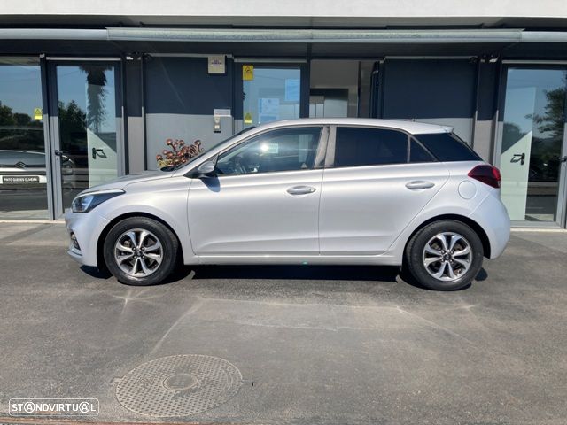 Hyundai i20 1.0 T-GDI Style DCT - 6