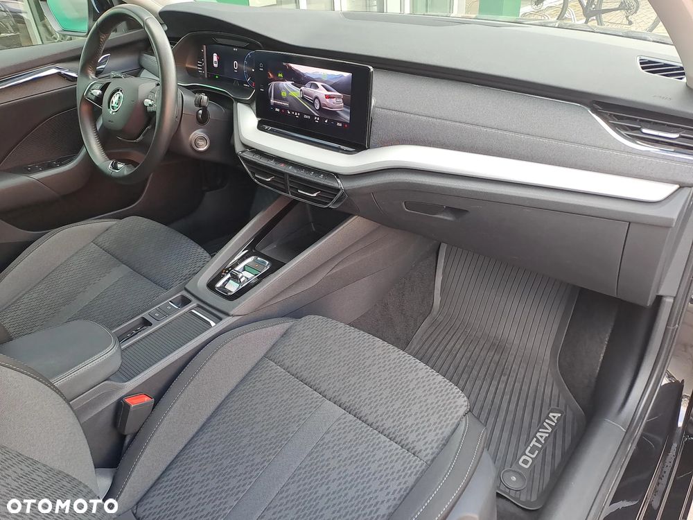 Skoda Octavia - 10