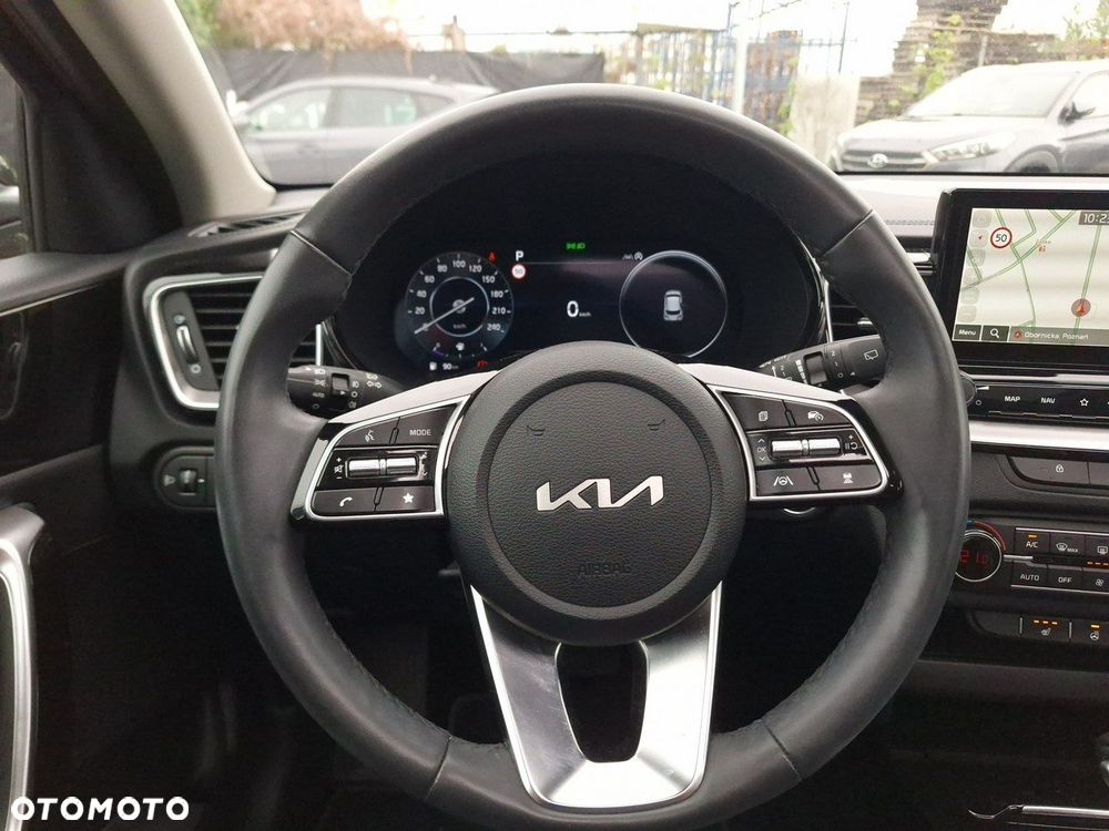 Kia XCeed 1.5 T-GDI Business Line DCT - 15
