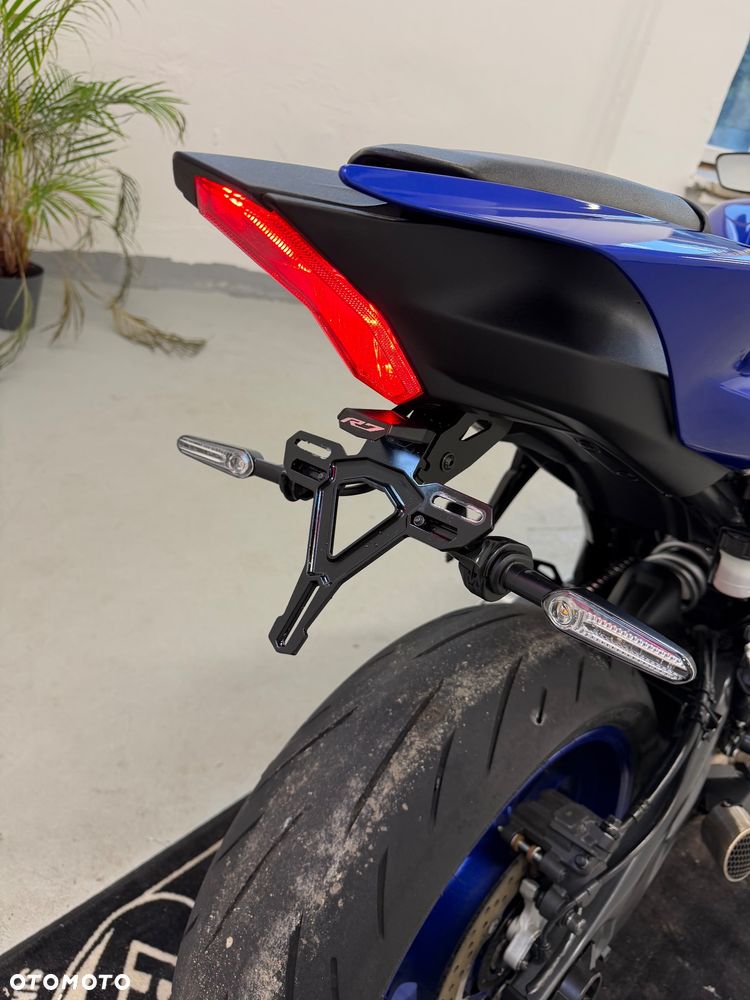 Yamaha R7 - 19
