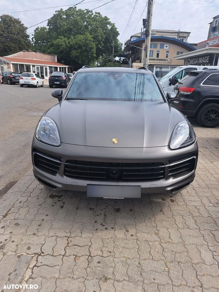 Porsche Cayenne S - 1