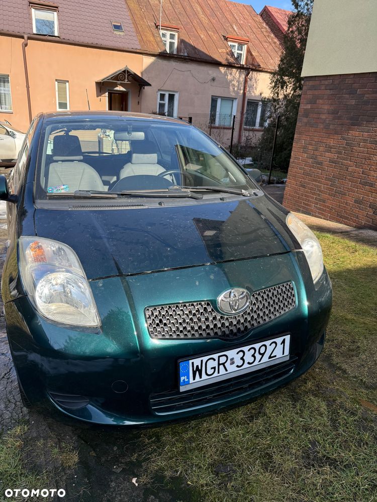 Toyota Yaris 1.3 Sol - 1