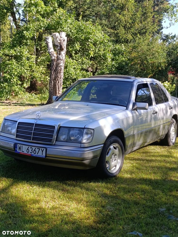 Mercedes-Benz W124 (1984-1993) ver-300-gd - 1