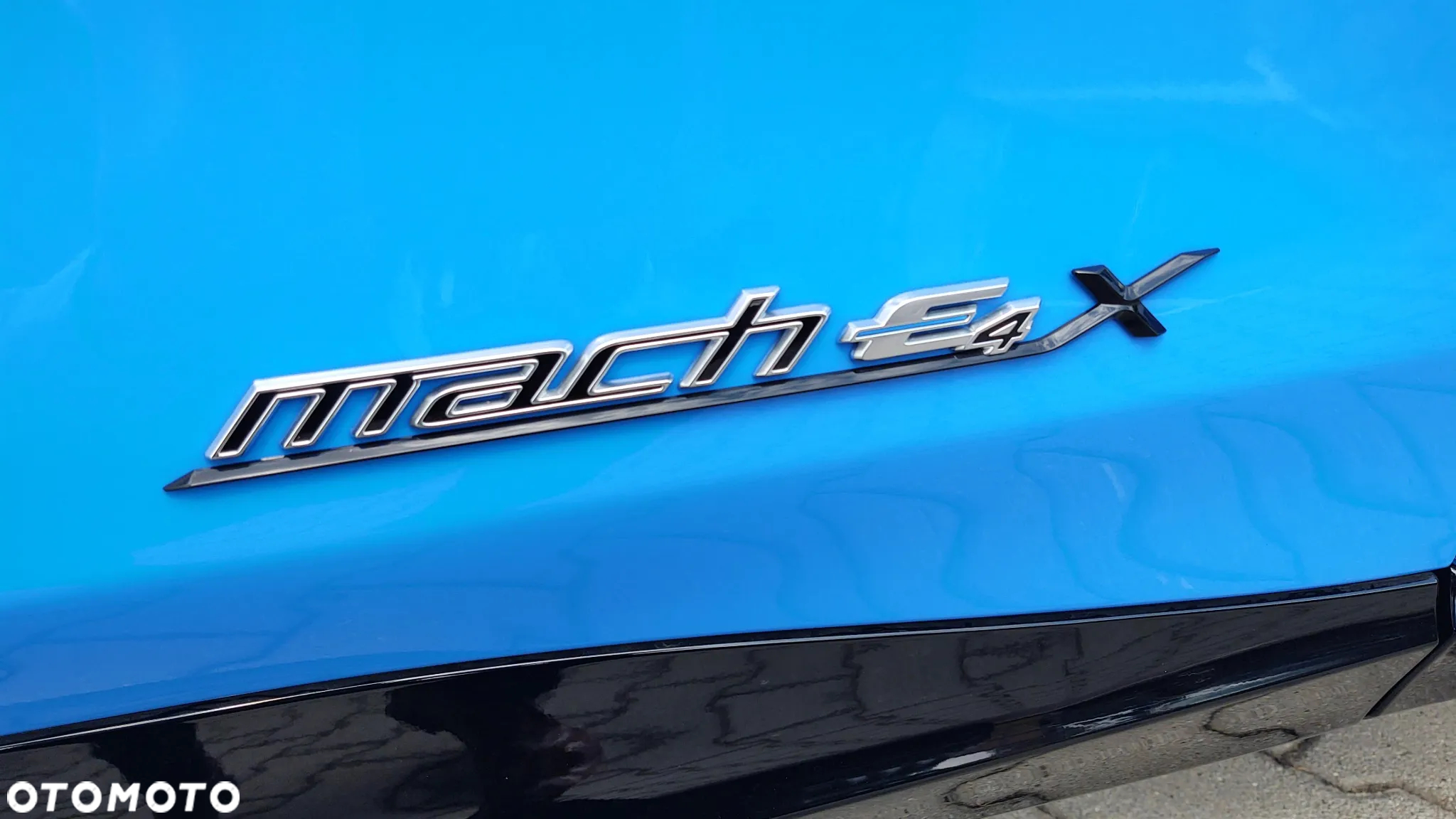 Ford Mustang Mach-E AWD GT - 24
