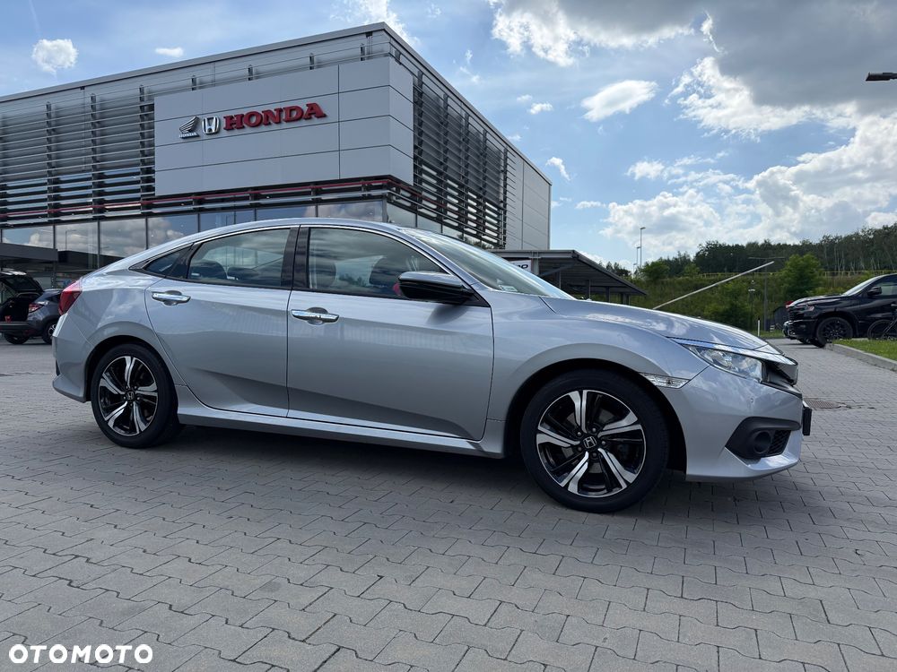 Honda Civic 1.5 T Elegance - 3