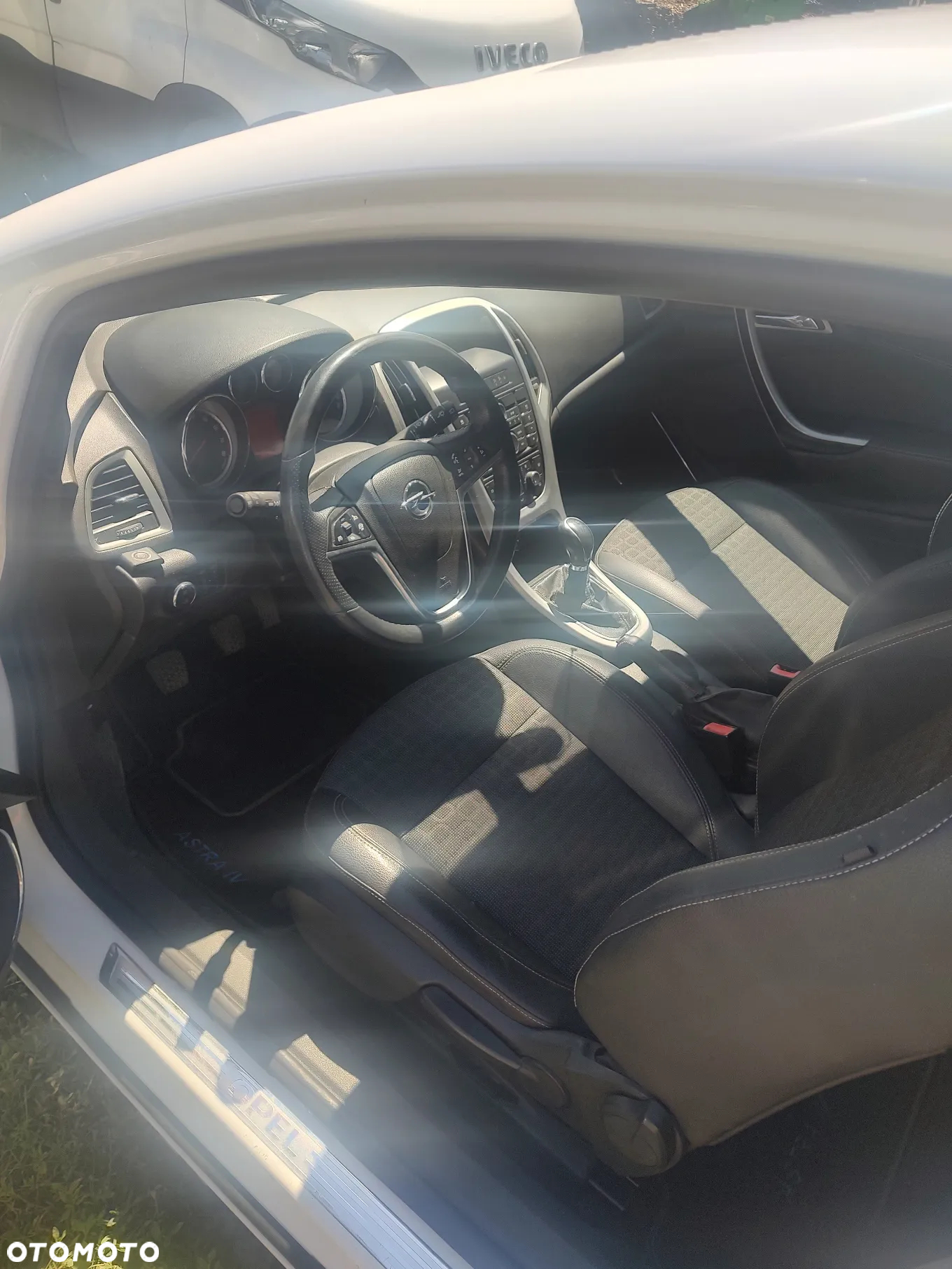Opel Astra IV GTC 1.4 T Sport - 5