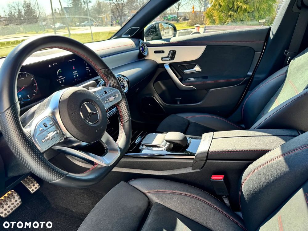 Mercedes-Benz CLA 250 4-Matic AMG Line 7G-DCT - 19