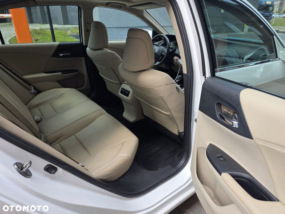 Honda Accord - 10