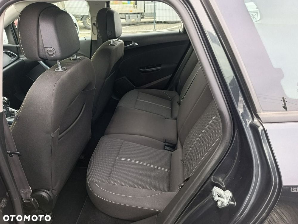 Opel Astra - 11