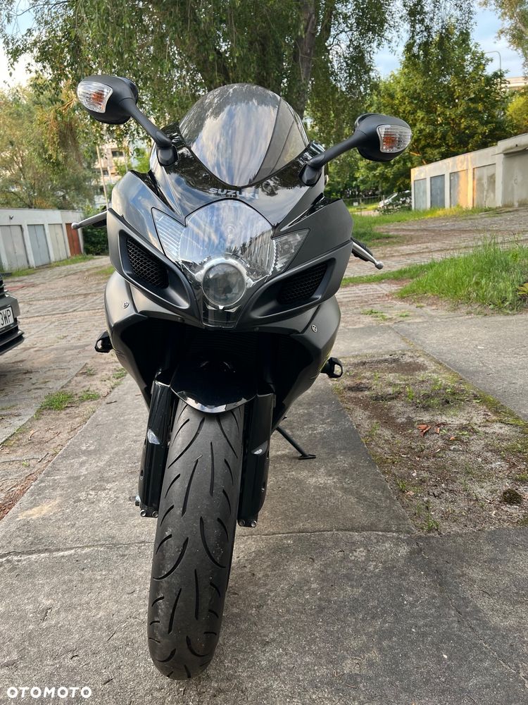 Suzuki GSX-R - 17