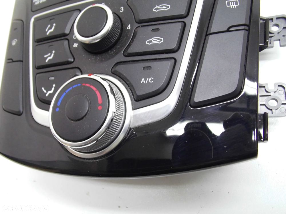PANEL PRZEŁĄCZNIKÓW KLIMATYZACJI 97250-A6040 HYUNDAI I30 II 2013r. ORYGINAŁ - 6