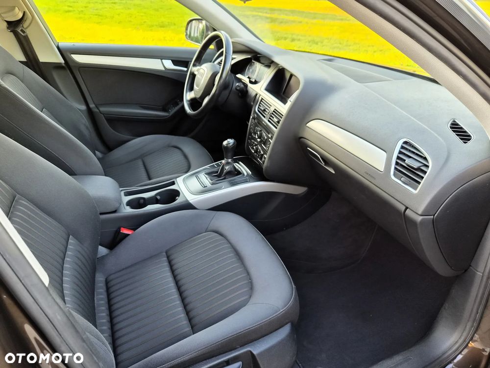 Audi A4 Limousine 1.8 TFSI Attraction - 12