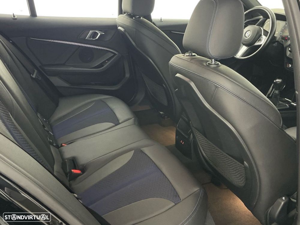 BMW 116 d Pack Desportivo M - 24