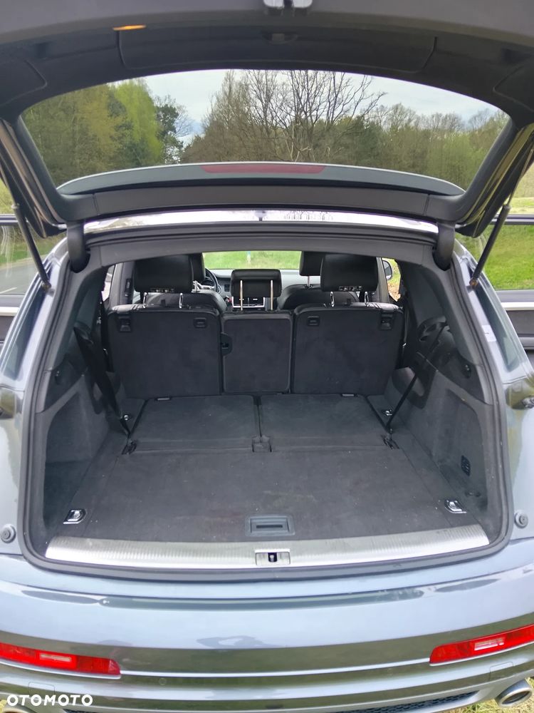 Audi Q7 - 9