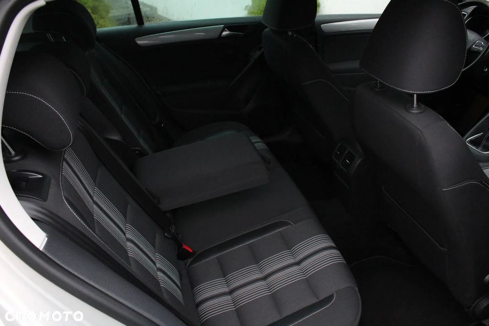 Volkswagen Golf 1.2 TSI BlueMotion Technology MATCH - 11