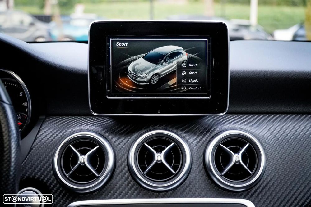 Mercedes-Benz A 180 d AMG Line - 23