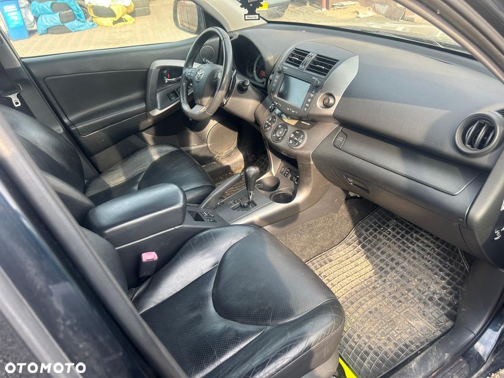 Toyota RAV4 2.2 D-4D 4x4 Automatik Executive - 6