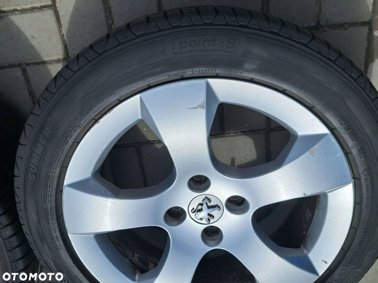 Peugeot 3008 I FELGI Aluminiowe 17" 4x108 ET29 opony 225/50R17 - 3