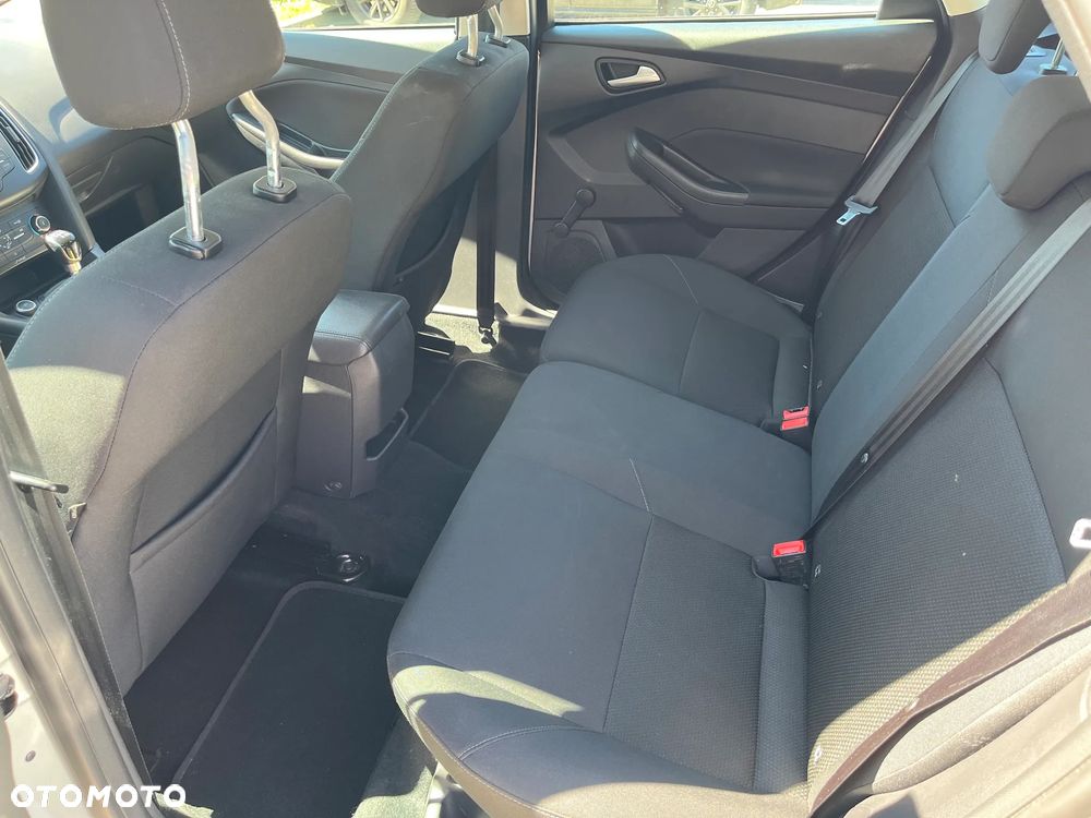 Ford Focus - 16
